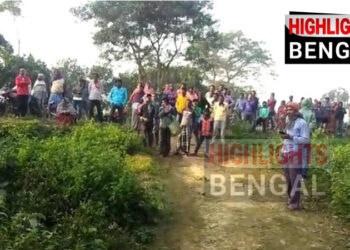 জামালপুরে এক মহিলাকে যে অবস্থায় পাওয়া গেল তা নিয়ে রহস্য দানা বাঁধছে।