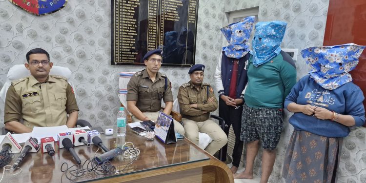 নিজের দুই ছেলেকে সঙ্গে নিয়ে মাসি ও মেসোমশাই কে খুন