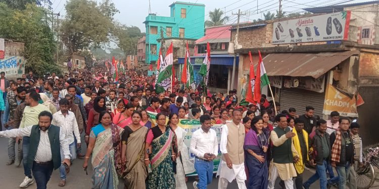 প্রতিবাদে জামালপুরে জনপ্লাবন।