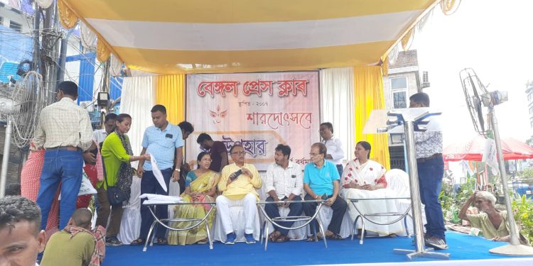 পুজোর আগে সামাজিক কাজে এগিয়ে এলো বেঙ্গল প্রেস ক্লাব